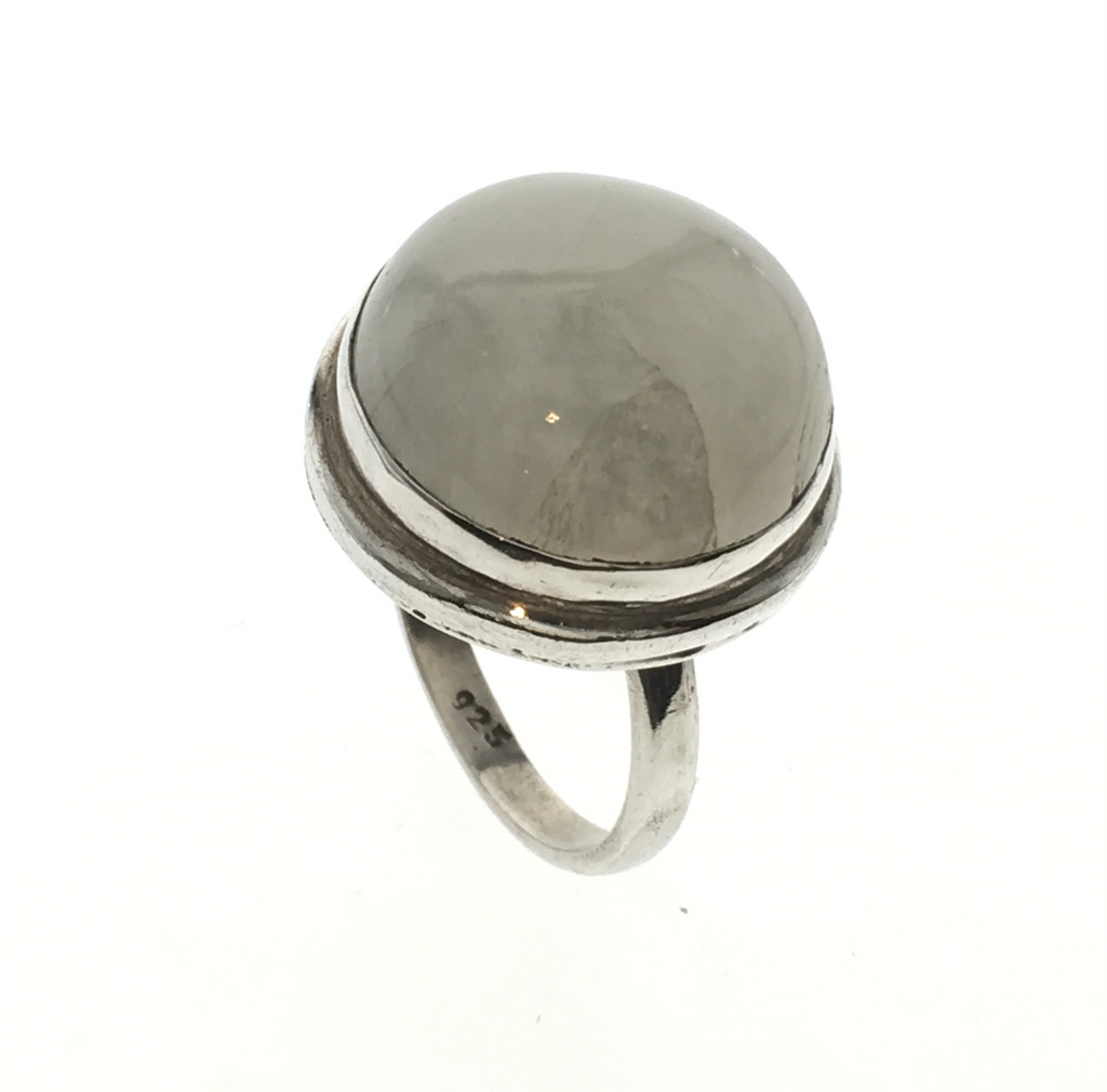 Shell Round Sterling Silver Ring