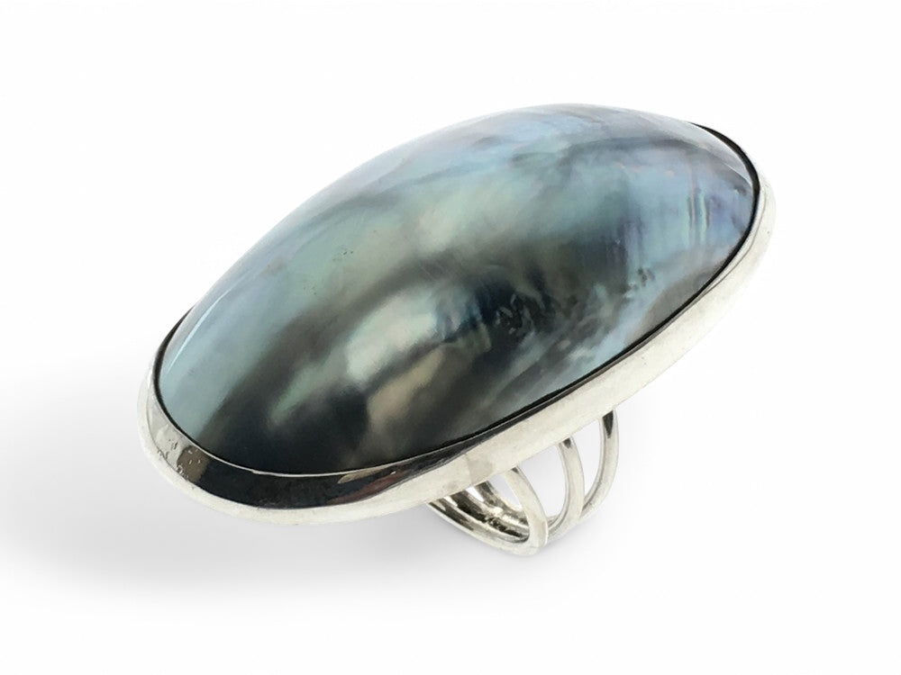 Mabe Shell Sterling Silver Ring