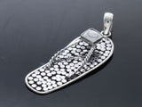 Thong Silver Dotted Pendant with Shell Center