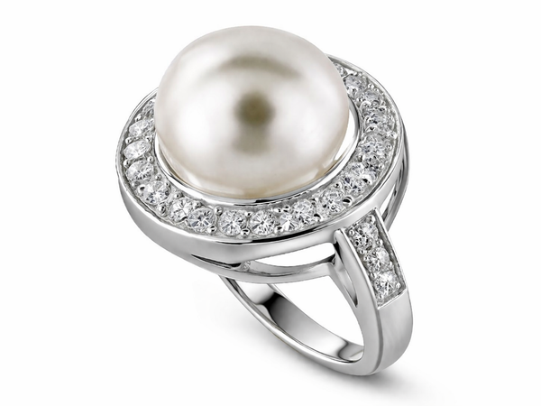 Pearl Cubic Zirconia Sterling Silver Ring - Elegant Statement Piece