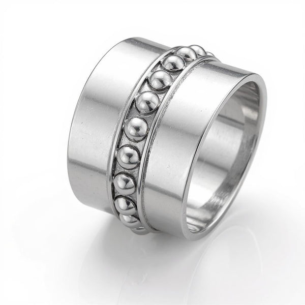 Ribbed Center Tapered Sterling Silver Band