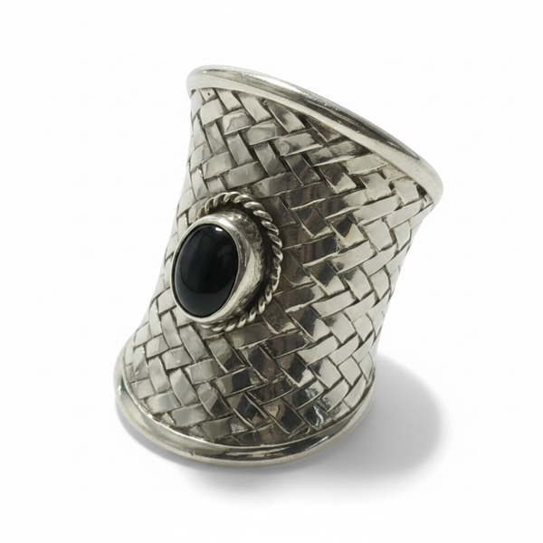 Onyx Weaved Shield .925 Sterling Silver Ring