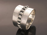 Ribbed Center Tapered Sterling Silver Band - Essentially Silver Jewelry