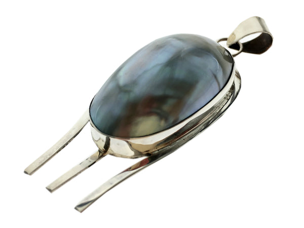 Mabe shell .925 Sterling Silver Pendant - Essentially Silver Jewelry