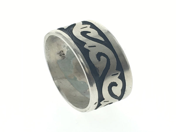 Oxidised 10mm Frond Sterling Silver Band